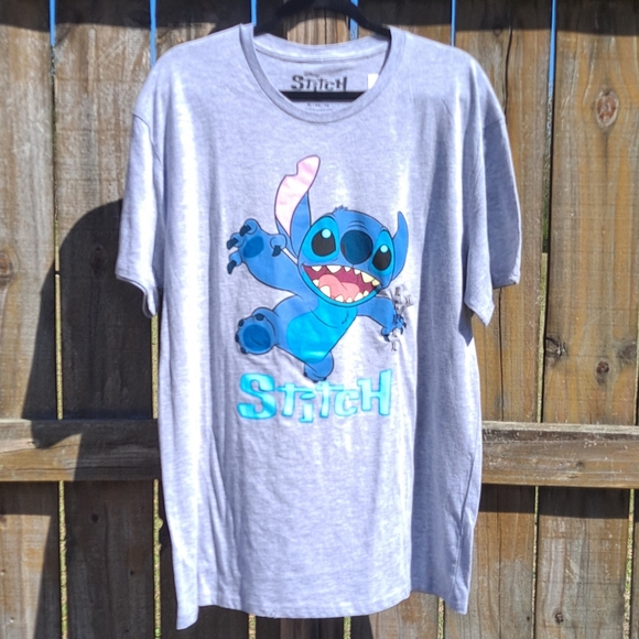 Light Gray Unisex Short Sleeves XL Stitch T-Shirt - Picture 1 of 3